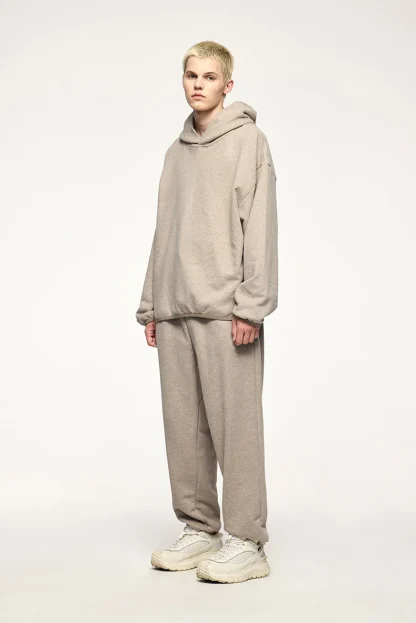 Minimalist Plain Hoodie with Soft Fabric - Image 11