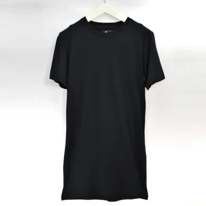 Solid Color T-shirt with Long Length Design - Image 8